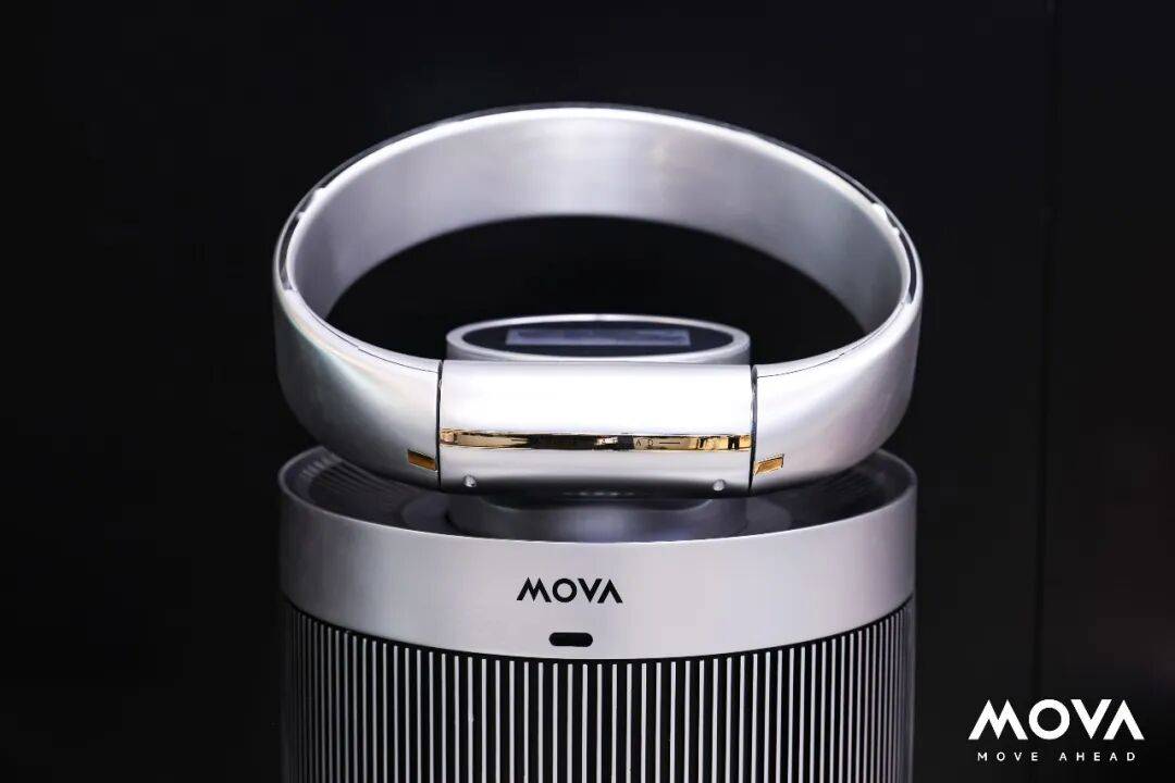 环伺中MOVA生活电器如何开辟“第三条路”？j9九游会入口CES 2026观察：在巨头(图2)